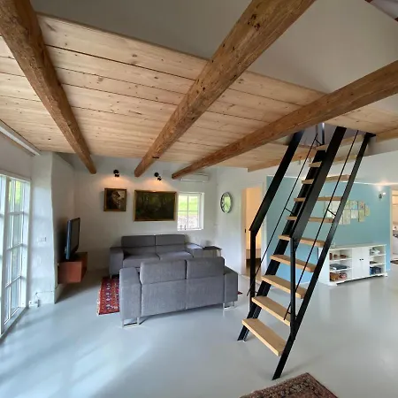 Dom wakacyjny Stenhuset I Pilbrodalen *