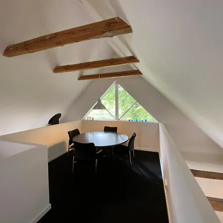 Stenhuset I Pilbrodalen